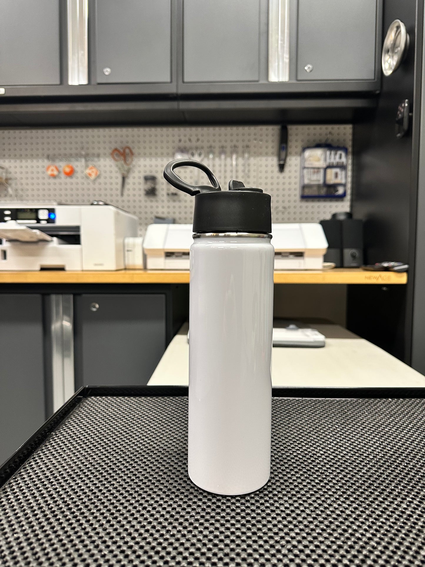 22 oz Customized Water Bottle Tumbler - Complete Custom Water Bottle Tumbler